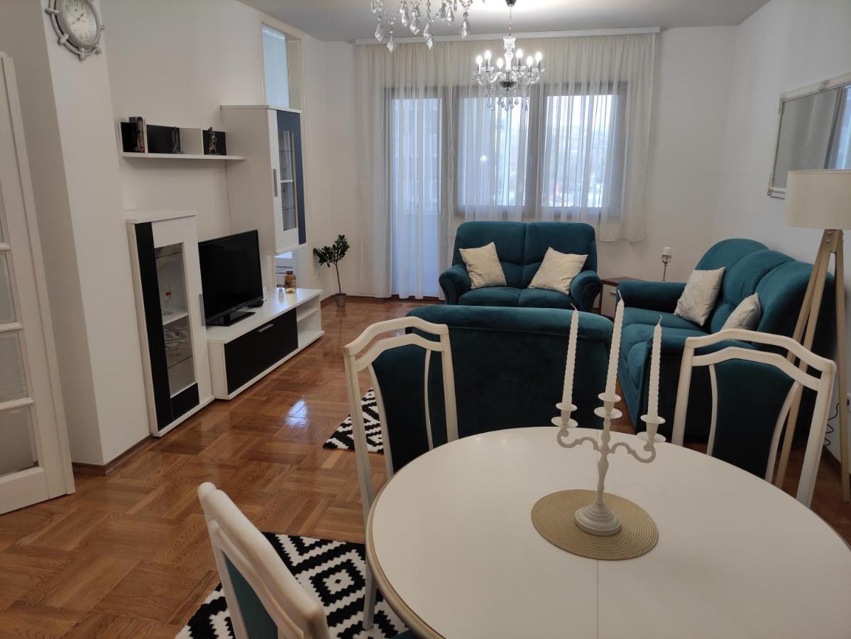Apartment Dajak Centar Banja Luka Exterior foto